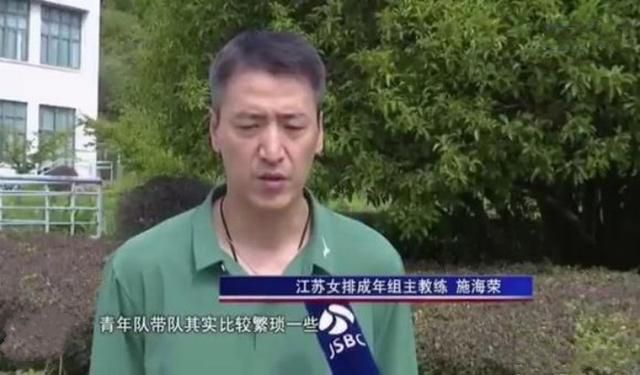 巨胸喷奶水www久久久免费观看